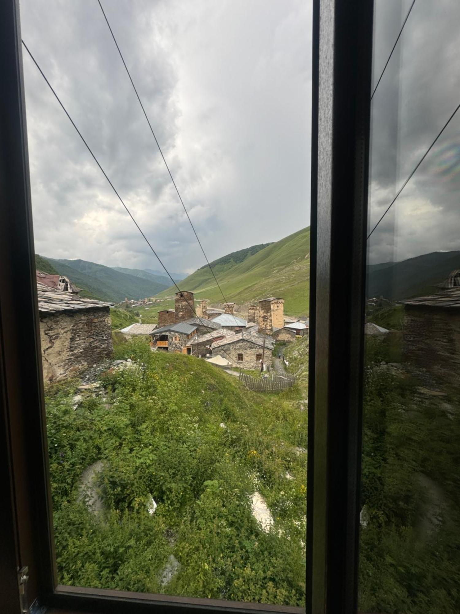Chazhashi Guesthouse Ушгули Экстерьер фото